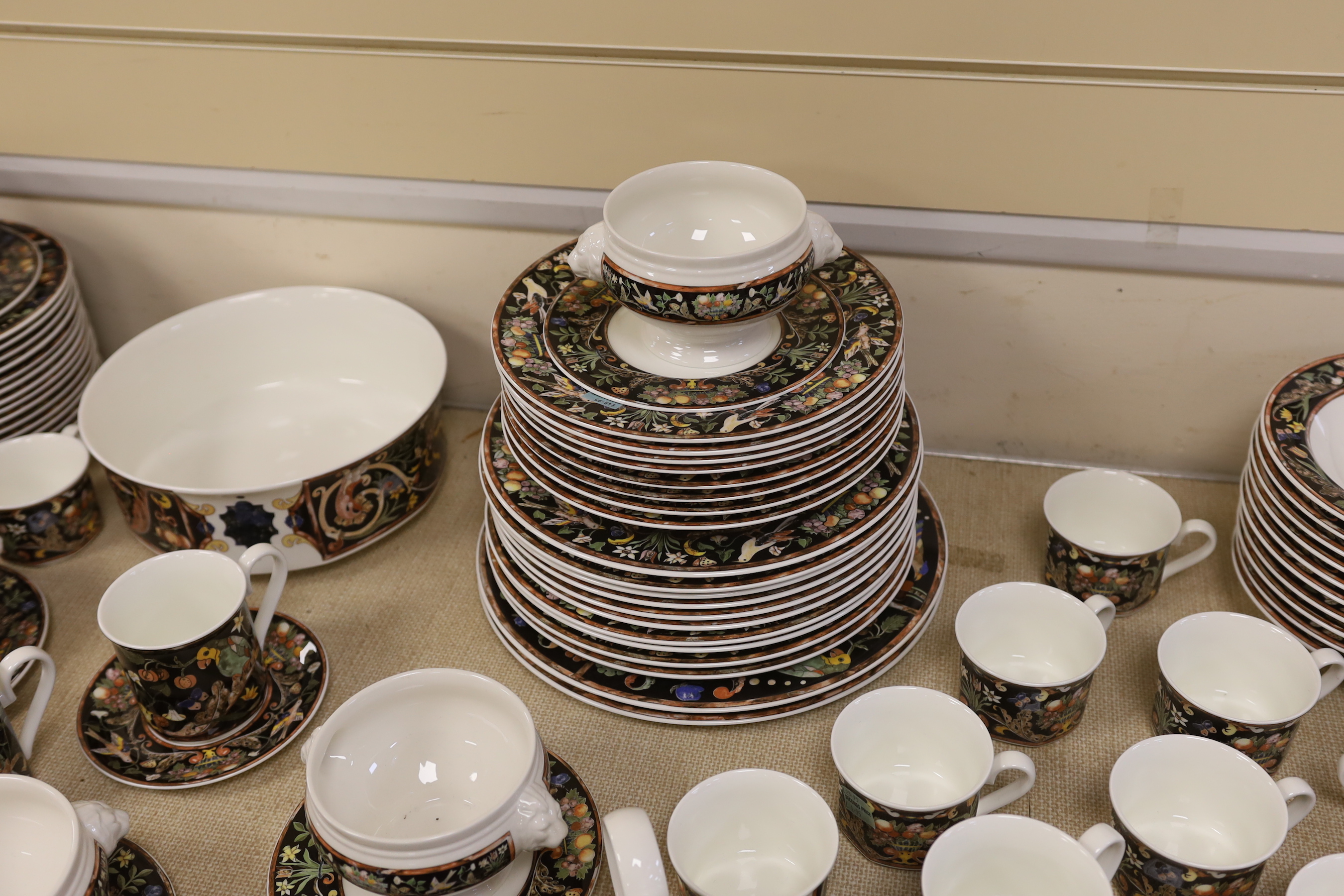 A Villeroy & Boch Intarsia service